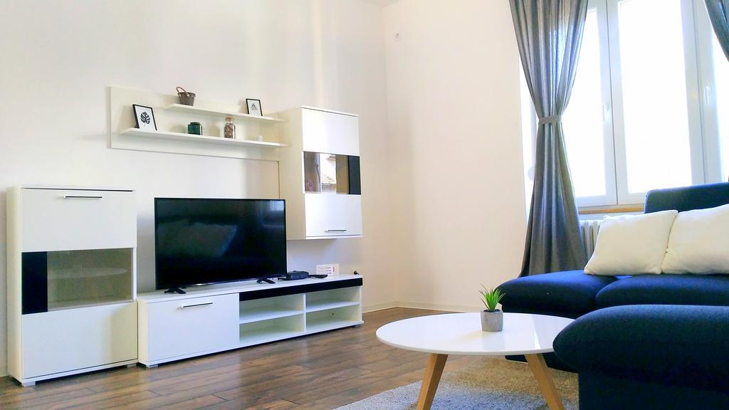 Filinhome Stefanovica Suite 9 Нови Сад Екстериор снимка